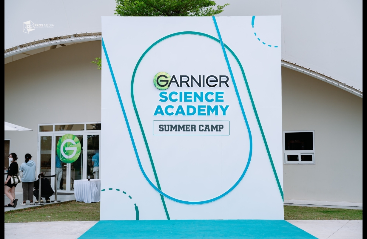 GARNIER