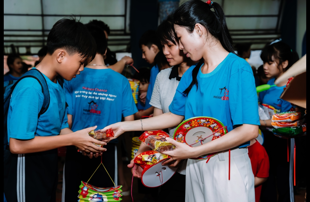 TẾT TRUNG THU CHO EM TẠI BÌNH TÂN