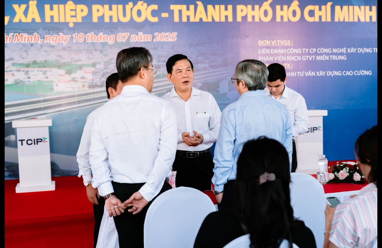 LỄ KHỞI CÔNG CẦU RẠCH TÔM TP HỒ CHÍ MINH