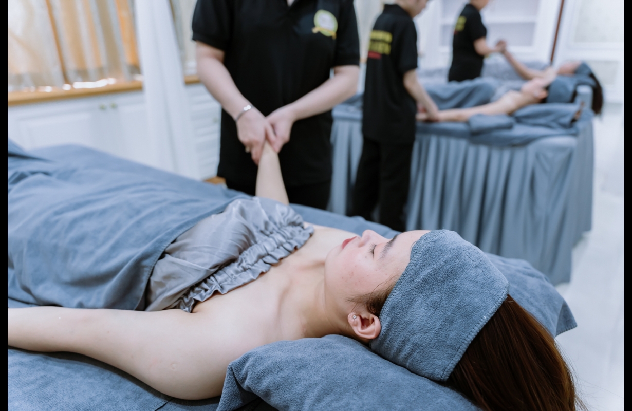 THẨM MỸ VIỆN CARITA ACADEMY