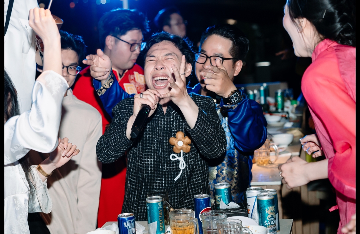 ELITE YEAR AND PARTY