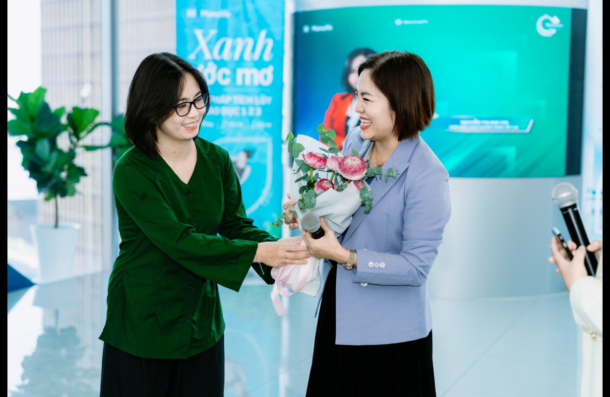 MANULIFE - LỄ TỐT NGHIỆP NHÂN SỰ