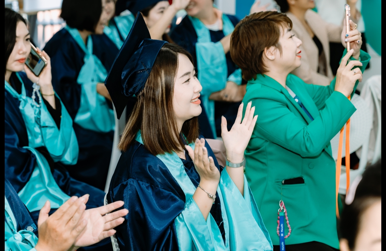 MANULIFE - LỄ TỐT NGHIỆP NHÂN SỰ