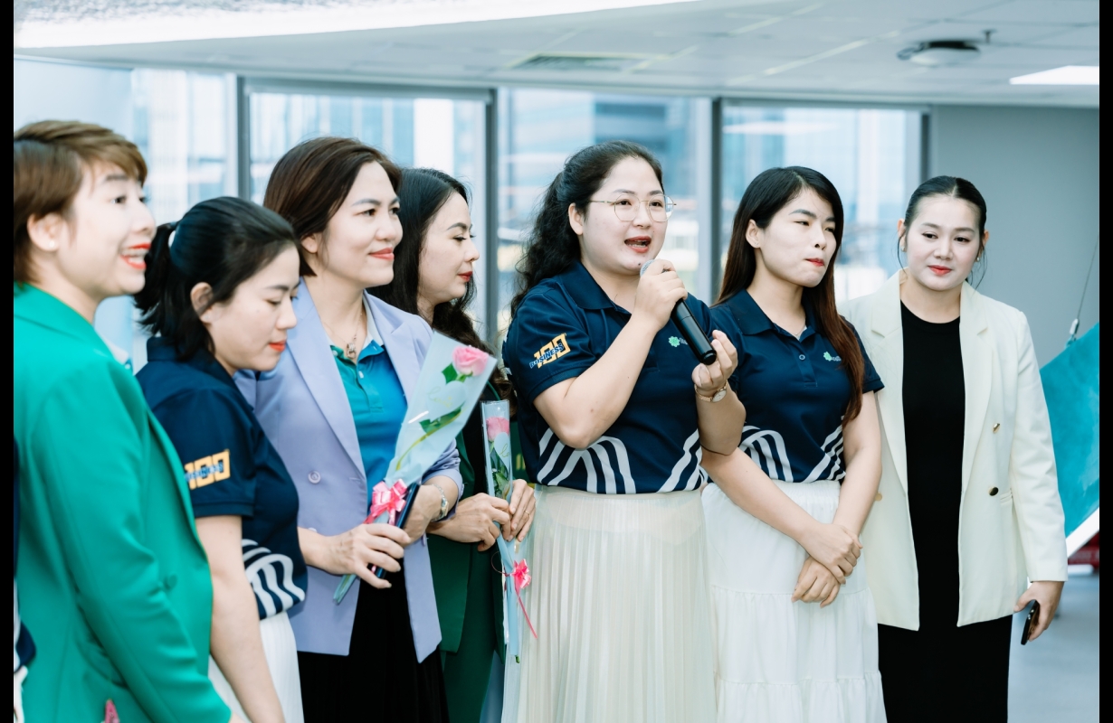 MANULIFE - LỄ TỐT NGHIỆP NHÂN SỰ