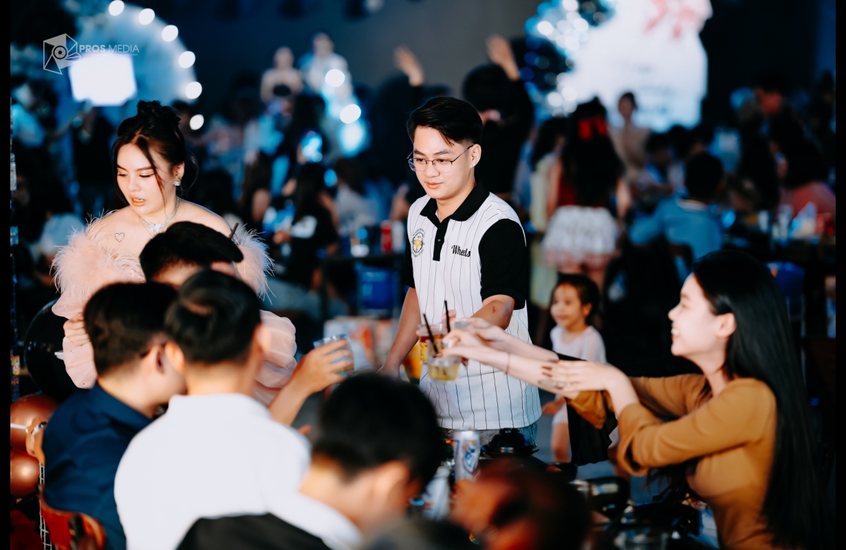 EVENT BY PROS