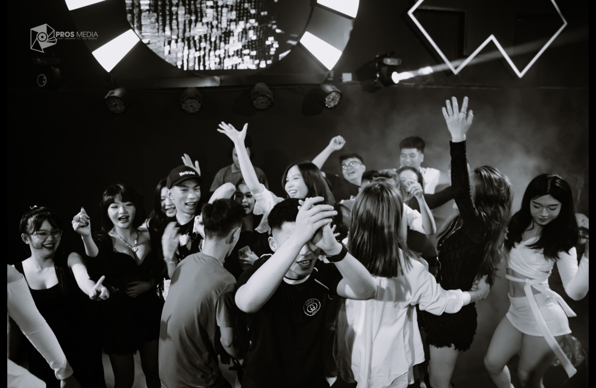 EVENT BY PROS