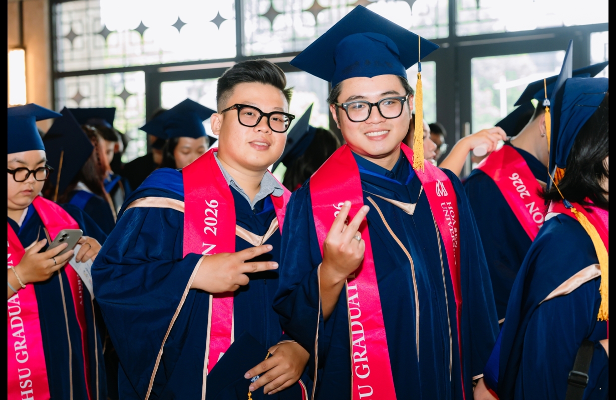 TỐT NGHIỆP ĐẠI HỌC HOA SEN 2026