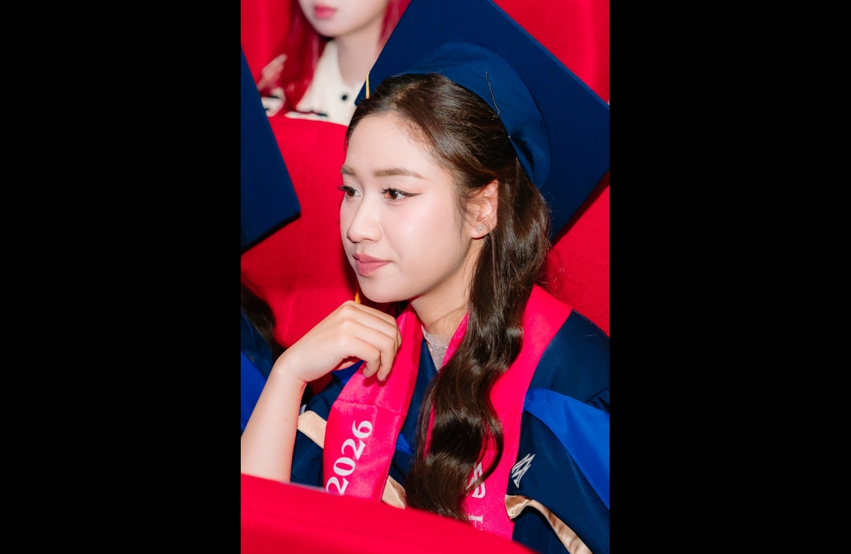 TỐT NGHIỆP ĐẠI HỌC HOA SEN 2026