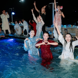 ELITE YEAR AND PARTY