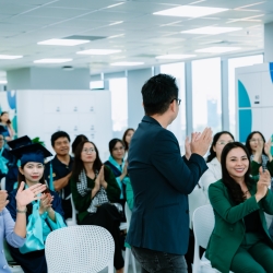 MANULIFE - LỄ TỐT NGHIỆP NHÂN SỰ