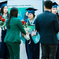 MANULIFE - LỄ TỐT NGHIỆP NHÂN SỰ