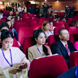 FOLLOW BRAND SỰ KIỆN