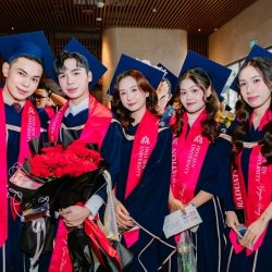 TỐT NGHIỆP ĐẠI HỌC HOA SEN 2026