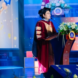 TỐT NGHIỆP ĐẠI HỌC HOA SEN 2026